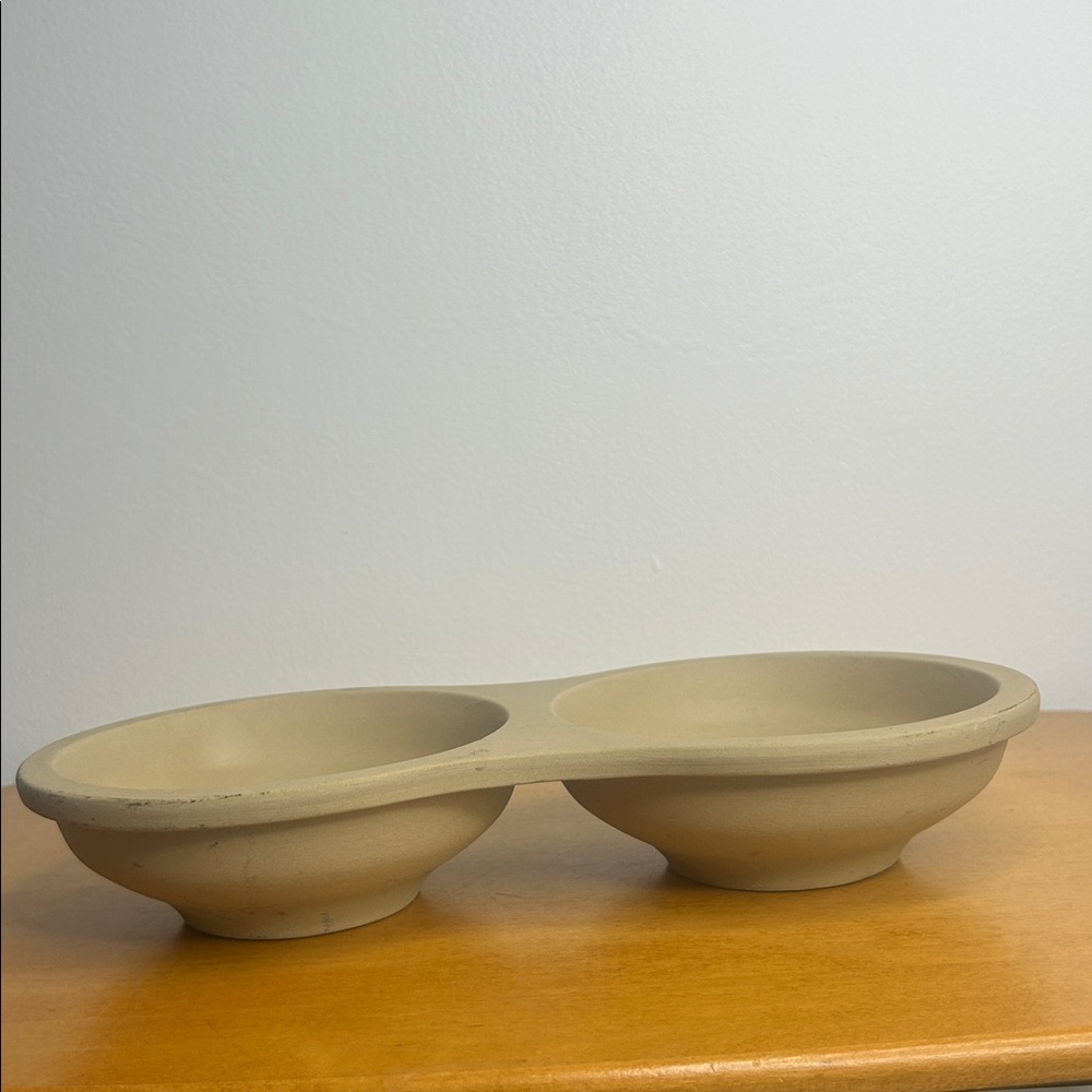 The Pampered Chef 🍳 Double Egg Stoneware Divided Dish Egg Cooker Dish - Picture 4 of 13